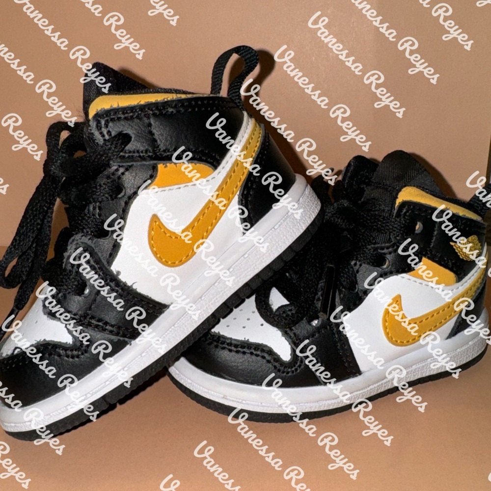 Nike Air Jordan 1 Retro 4c